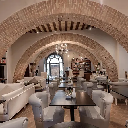 Palazzo Del Capitano Wellness E Relais
