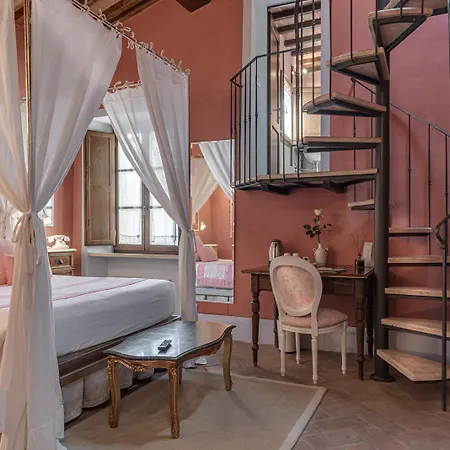 Hotel Palazzo Del Capitano Wellness E Relais 4*