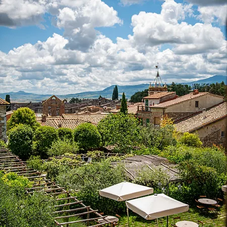 Palazzo Del Capitano Wellness E Relais Hotel San Quirico d'Orcia