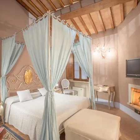 Hotel Palazzo Del Capitano Wellness E Relais San Quirico d'Orcia